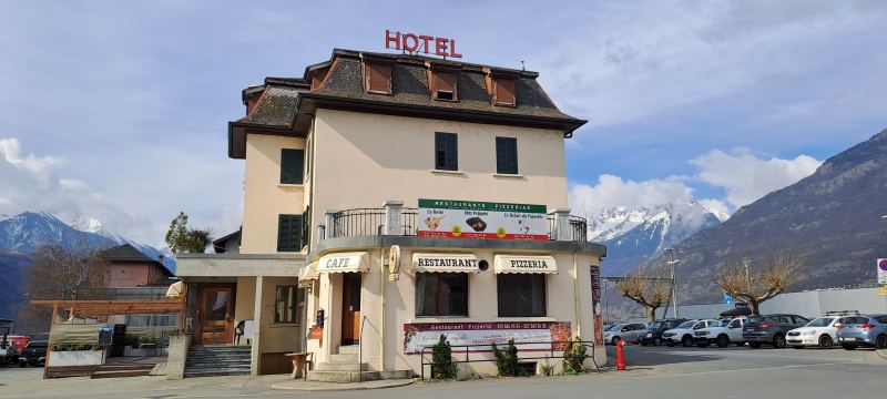 A Louer Café & Restaurant Avenue de la Gare 53 1906 Charrat – photo 3
