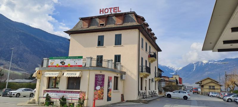 A Louer Café & Restaurant Avenue de la Gare 53 1906 Charrat – photo 2